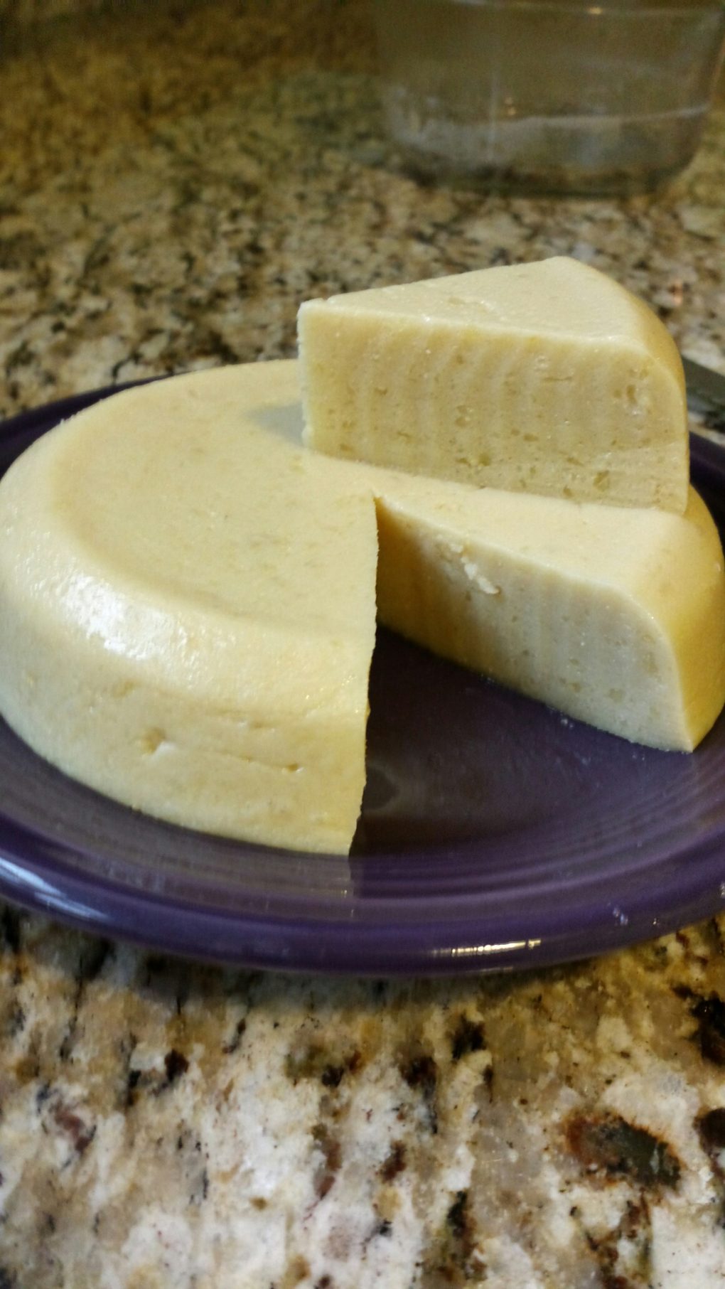 Meltable vegan cheese